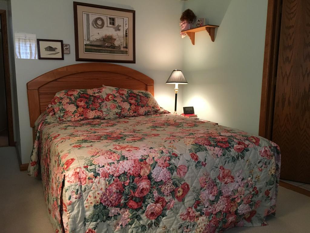 קלארקס סאמיט Red Barn Village Bed & Breakfast מראה חיצוני תמונה